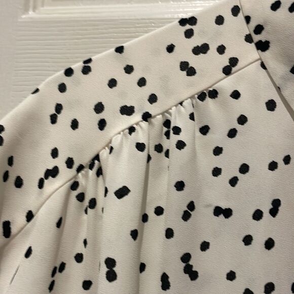 Ann Taylor LOFT NWOT Dalmatian print button down top SZ SP. small petites. - Picture 4 of 11